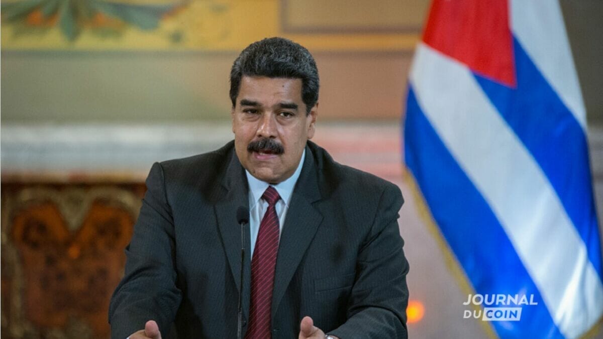 Acte I : les Etats-Unis annoncent le retour des sanctions contre le Venezuela sur fonds d'élection présidentielles peu démocratiques. 