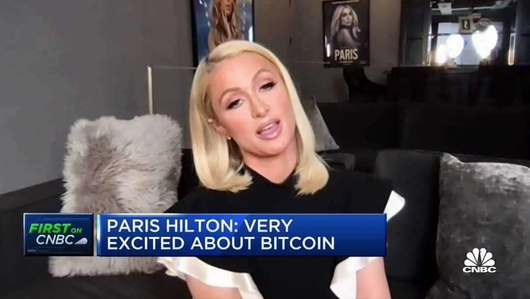 La star Paris Hilton, en direct à la TV américaine, expliquant qu'elle est très emballée par Bitcoin (BTC).