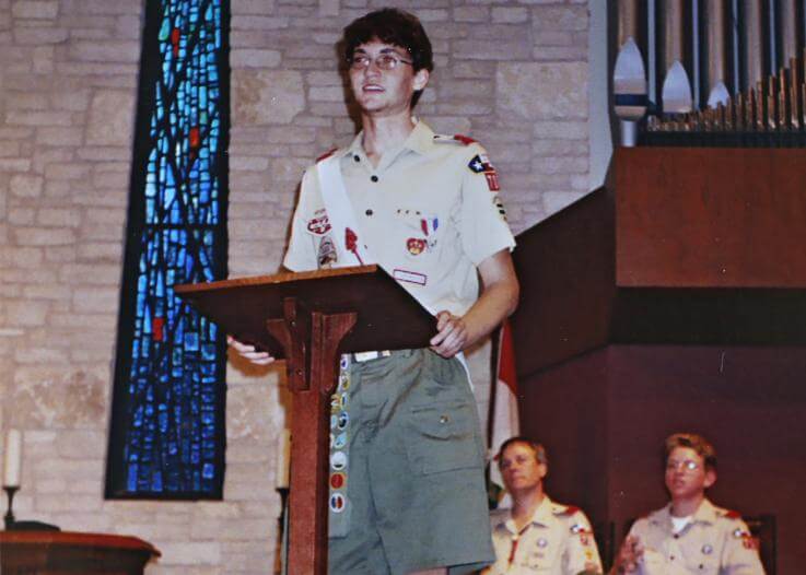 Ross Ulbricht durant son discours d'Eagle Scout