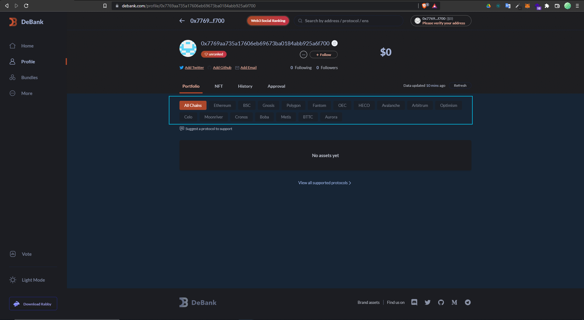 Capture d'écran de la page profil de DeBank qui met en avant le tri par blockchain