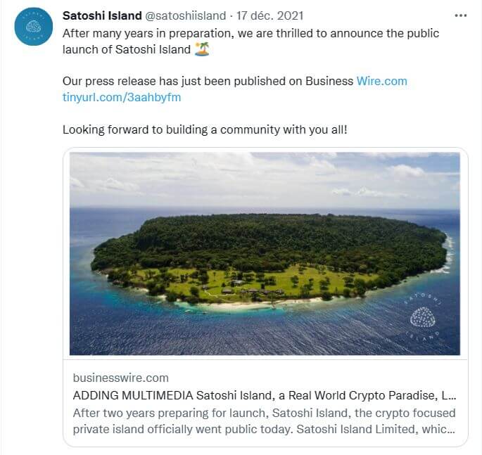 Screen d'un tweet provenant du compte officiel Satoshi Island, qui annonce le public launch de Satoshi Island.