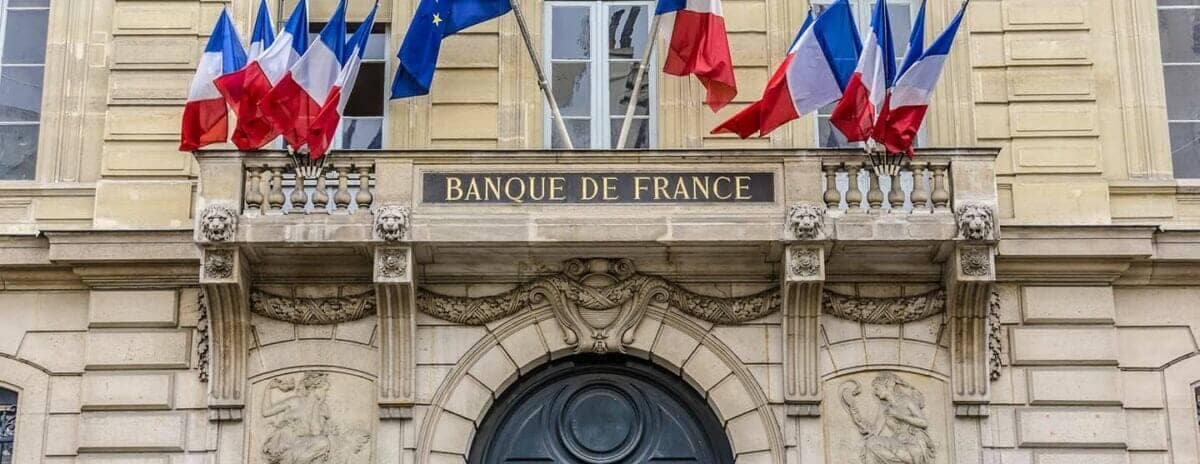 Pour ce qui est du bitcoin, la banque de France ne semble pas vouloir entendre parler de bitcoin ou de cryptomonnaie 
