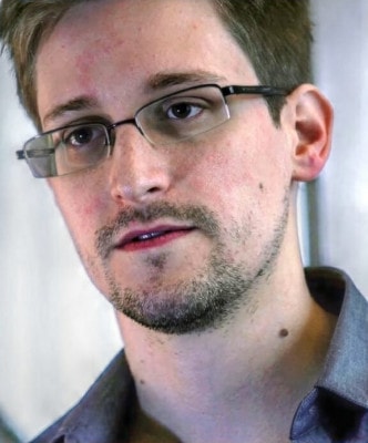 Edward Snowden fut l'un des premiers à nous alerter sur les dérives des gouvernements