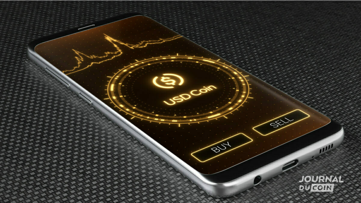 Grâce à l'aide de Stellar, les réfugiés ukrainiens peuvent détenir dans leur smartphone des USDC, des dollars numériques.
