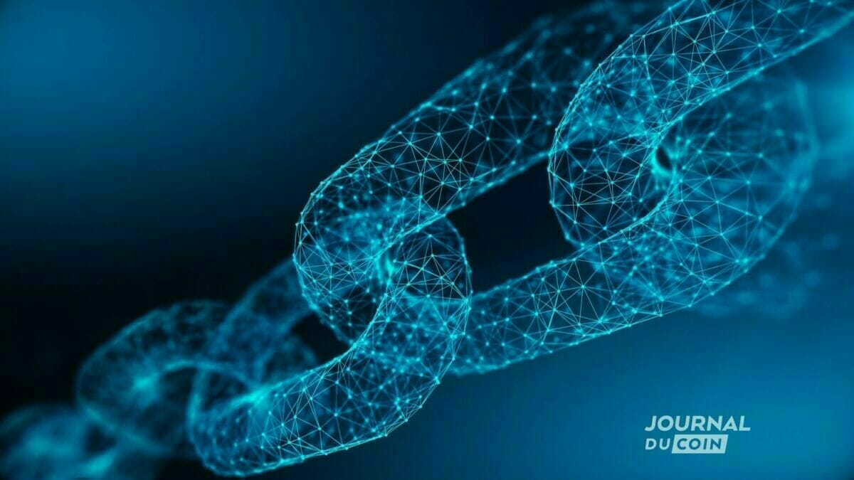 En 2055, chaque individu a accès à Internet directement via son esprit. La contrepartie est un enchainement de la population et une surveillance totale.