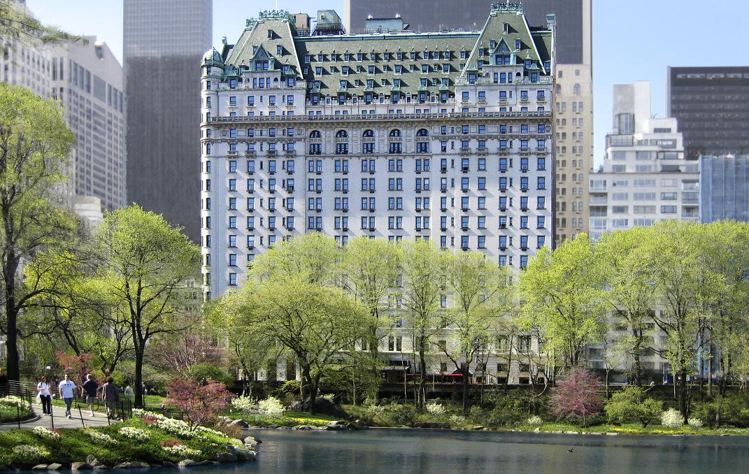 Le majestueux hôtel Plaza de New-York où se réunirent les pays du G7 pour manipuler les taux de change et dévaluer le dollar au détriment du yen.