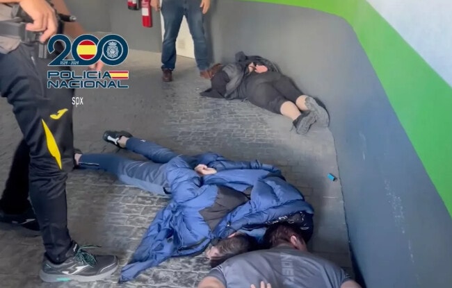 La police espagnole a filmé l'arrestation des trois individus qui avaient enlevé le trader de crypto britannique dans le sud de l'Espagne.