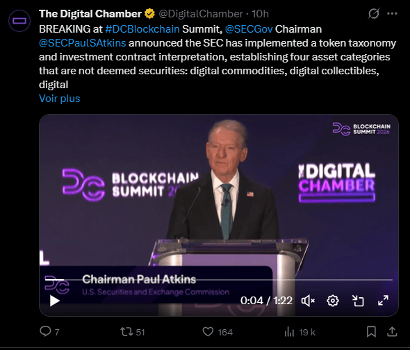 L’adoption des fonds négociés en bourse (ETF) crypto traverse une phase de transition structurelle au sein des grandes institutions financières. Lors du récent DC Blockchain Summit, Amy Oldenburg, responsable de la stratégie des actifs numériques chez Morgan Stanley, a souligné que le secteur se trouve encore aux prémices de son évolution. Bien que l’accès aux ETF Bitcoin et Ethereum se soit généralisé depuis 2024, la dynamique actuelle repose majoritairement sur les investisseurs autonomes plutôt que sur une gestion pilotée par des professionnels. Cette tendance reflète un cycle d'apprentissage nécessaire pour les conseillers financiers, qui doivent désormais déterminer comment ces nouveaux instruments s'insèrent dans les modèles traditionnels d'allocation d'actifs.